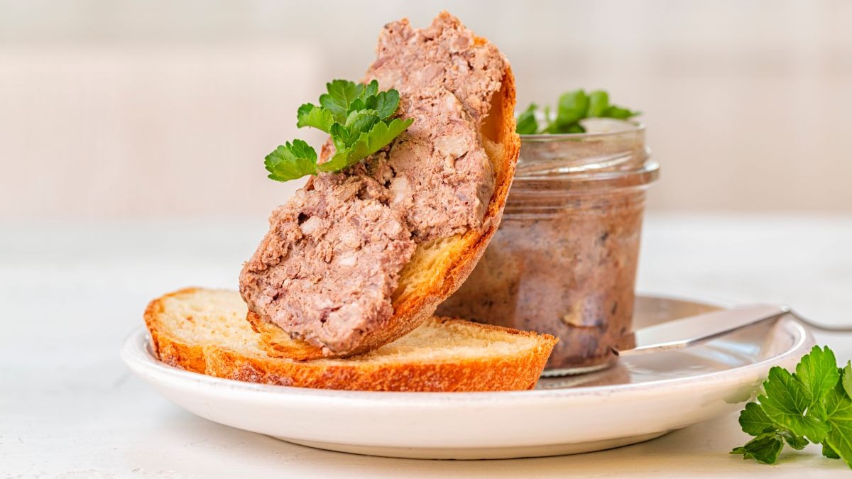 Lire la suite à propos de l’article La recette : terrine de sanglier aux pistaches et foie gras