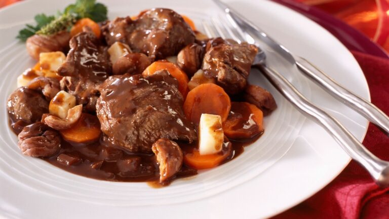 Lire la suite à propos de l’article La recette du jour : civet de chevreuil