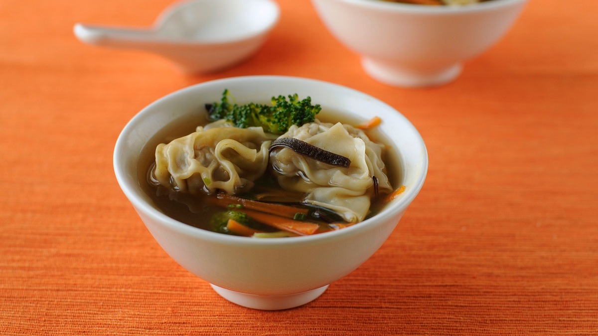 Lire la suite à propos de l’article Recette de la semaine – Ravioles de Saint-Jacques en bouillon léger