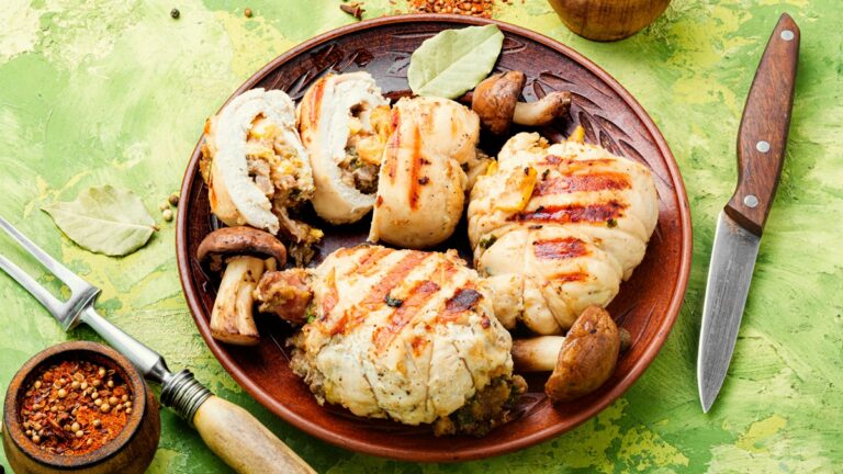 Lire la suite à propos de l’article Recette de la semaine : Poule faisane farcie aux champignons