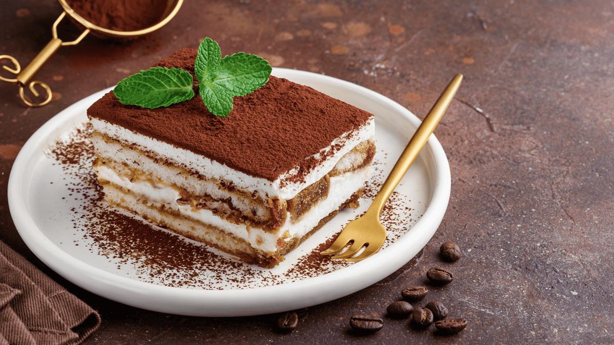 Lire la suite à propos de l’article La recette de la semaine : Tiramisu au café et noisettes caramélisées