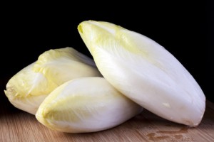 Fresh Chicory Recette iDealwine blanquette de veau aux endives accord vin