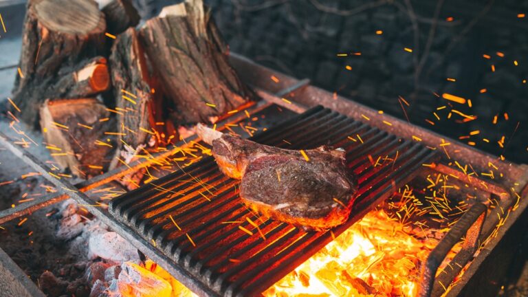 Lire la suite à propos de l’article La recette de la semaine : Côte de bœuf au barbecue