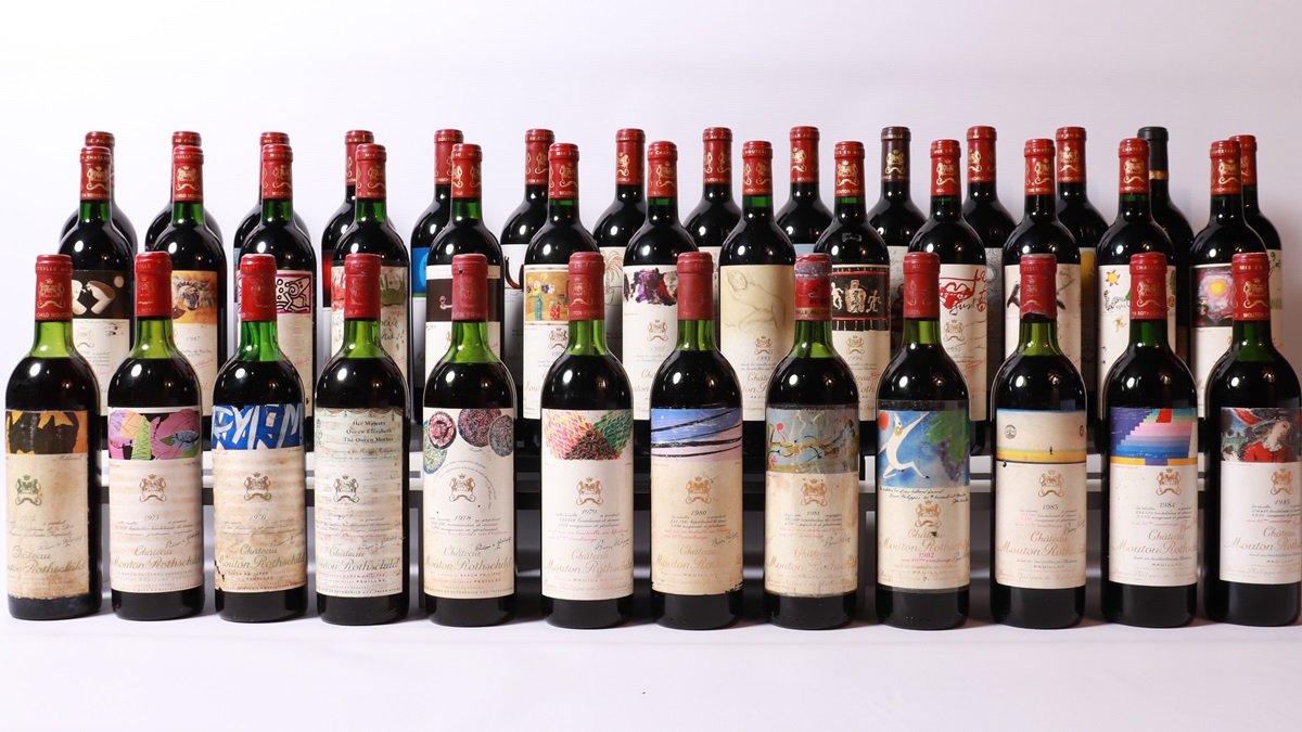 Lire la suite à propos de l’article Château Mouton Rothschild : combien coûte une verticale ?