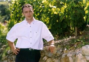 Jacques Grange dans les vignes de la maison Delas