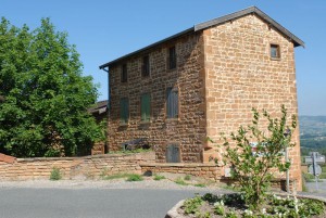 Domaine des Terres Dorées - Le Bâtiment