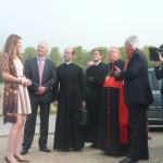 Monseigneur Ricard arrive au Château Angélus