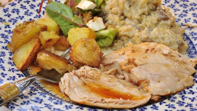 Lire la suite à propos de l’article Recette de la semaine Pintade rôtie aux cèpes