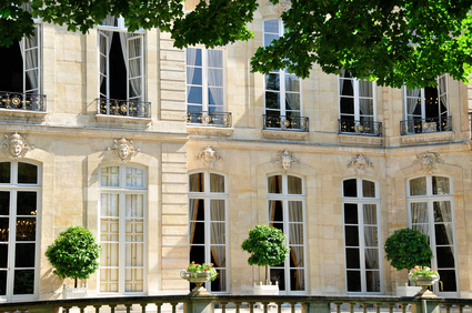 Lire la suite à propos de l’article Après l’Elysée, Matignon met sa cave aux enchères !