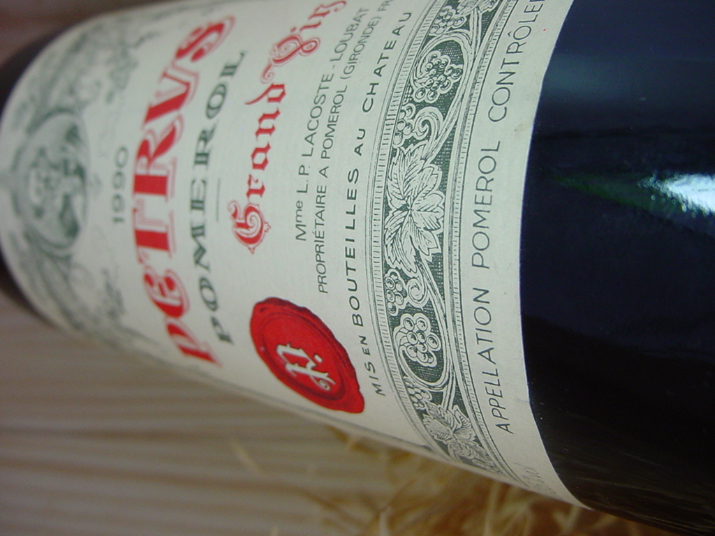 Lire la suite à propos de l’article Petrus et les grands crus de Bourgogne sur le podium lors de la vente on-line du 11 décembre