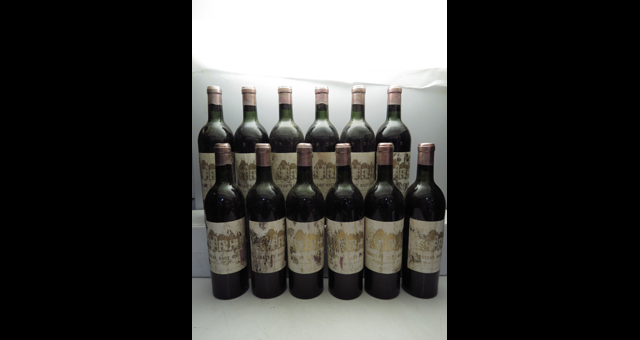 Lire la suite à propos de l’article Belle enchère : 30 000€ pour une caisse de Château Haut Brion 1945