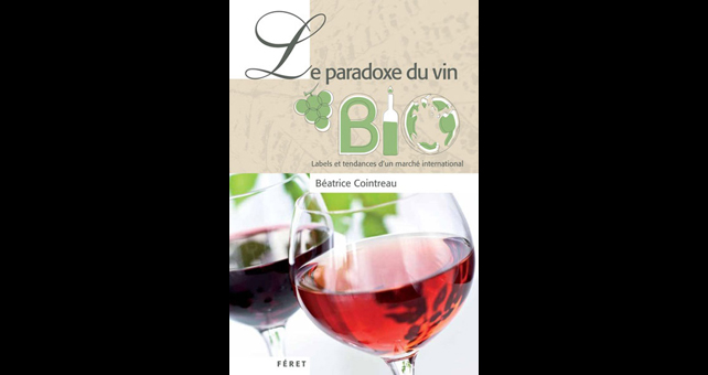 Lire la suite à propos de l’article Le Paradoxe du Vin Bio : labels et tendances d’un marché international