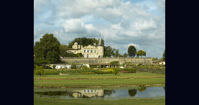 Lire la suite à propos de l’article Bordeaux 2005 : dix ans après, comment évolue la cote ce millésime de légende ?