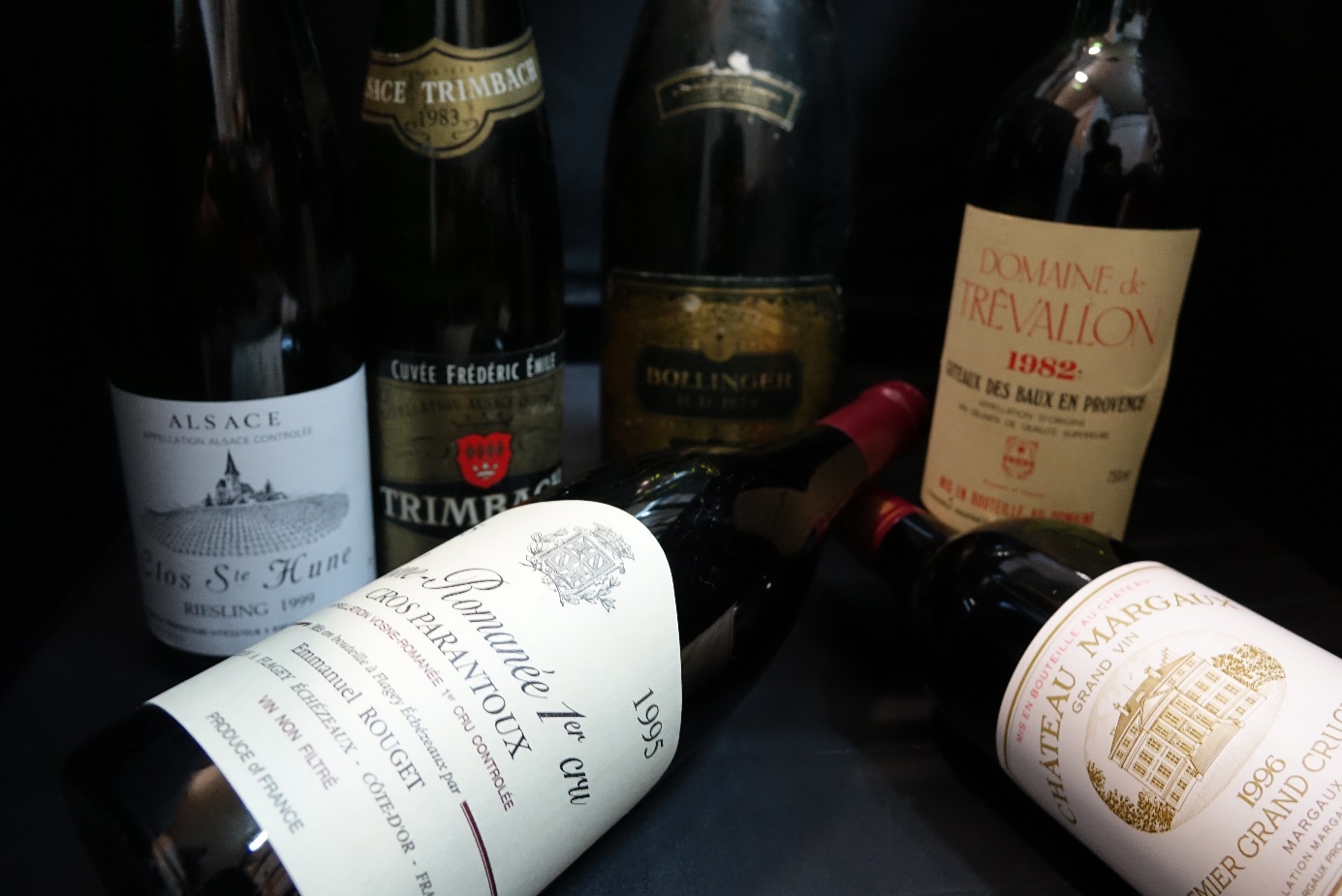 Lire la suite à propos de l’article Trimbach, Trévallon, Emmanuel Rouget, Château Margaux et Petrus recherchés aux enchères le14 octobre dernier
