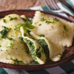 Recette de la semaine : ravioles fraîches aux épinards et à la ricotta, coulis de gaspacho