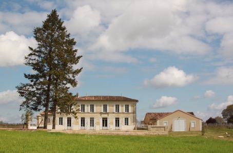 Lire la suite à propos de l’article Château Clarisse : du Bristol à Puisseguin-Saint-Emilion