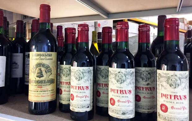 Lire la suite à propos de l’article Belles enchères : Petrus en miniature, Bordeaux 2005 et vieux millésimes à l’honneur