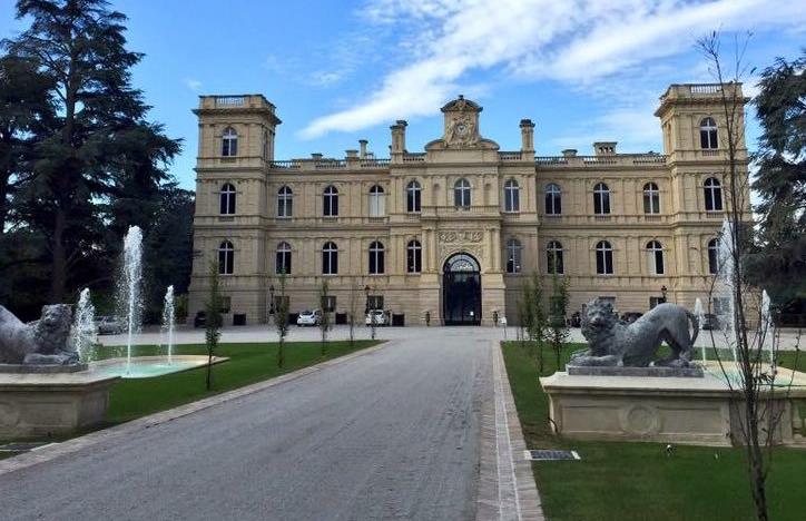 Lire la suite à propos de l’article Dégustation et accords mets et vins : Dauphine  remporte la coupe Essens