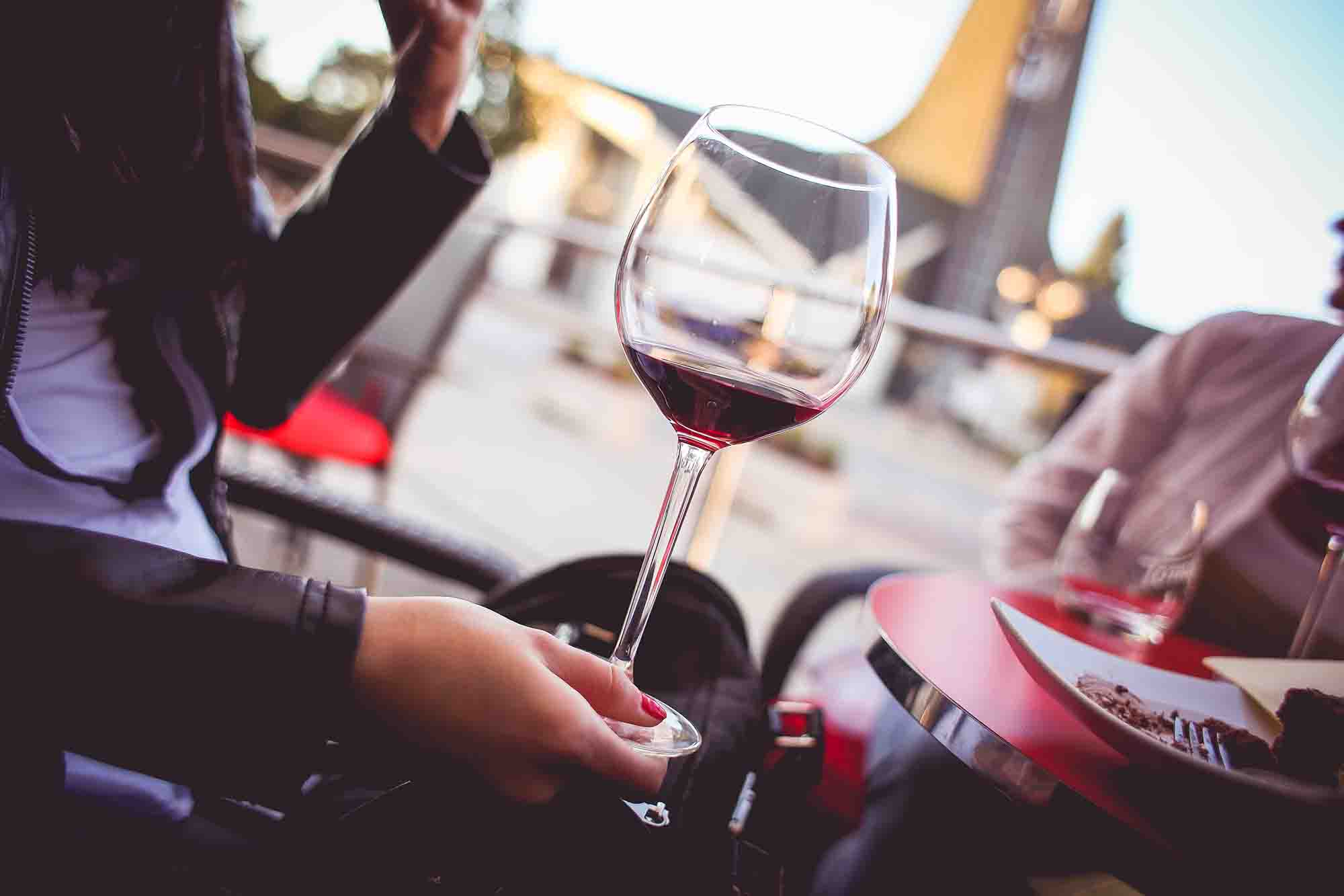 Lire la suite à propos de l’article D’après une étude, alcool et langues étrangères font bon ménage