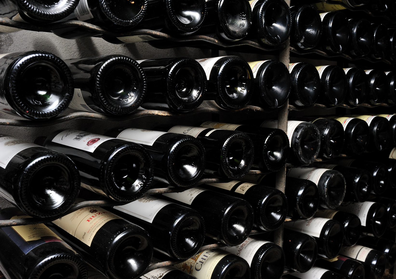 Vente de vos vins comment fonctionne le rachat ferme de votre cave sur iDealwine ?