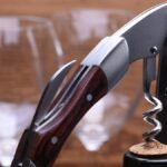 Ouvrir une bouteille de vin comme un pro (tire-bouchon sommelier)