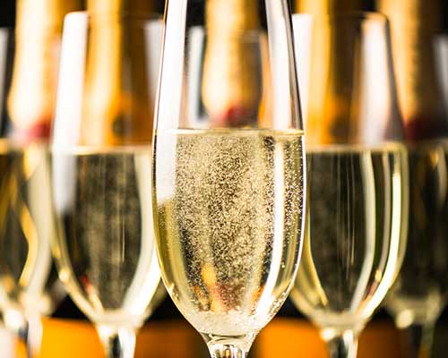 Lire la suite à propos de l’article Accords mets et vins : quel champagne avec quel plat ?