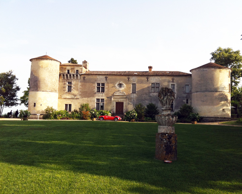 Lire la suite à propos de l’article Château de Carles : ce fronsac a tout d’un grand