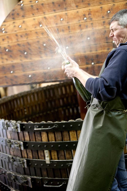 Champagne-Jacques-Lassaigne-degorgement