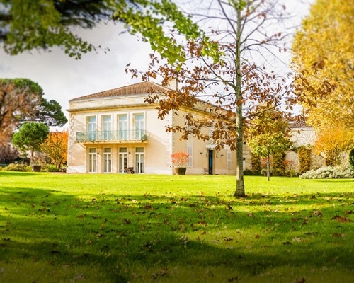 Lire la suite à propos de l’article Le château Lynch-Bages, éternel visionnaire à Pauillac