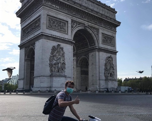 Lire la suite à propos de l’article 228 Litres vous ouvre ses portes en tant que caviste