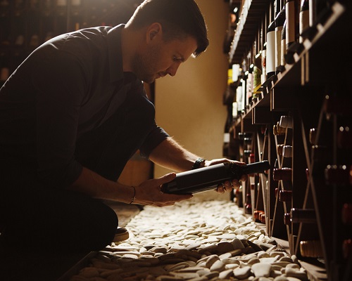 Lire la suite à propos de l’article Enchères | 10 astuces pour vendre vos vins avec succès