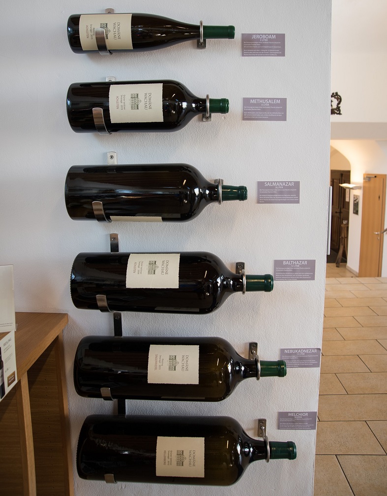 Différentes tailles bouteilles vin