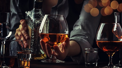 Lire la suite à propos de l’article Whisky, rhum, cognac, armagnac, calvados… Quel spiritueux choisir sur iDealwine ?