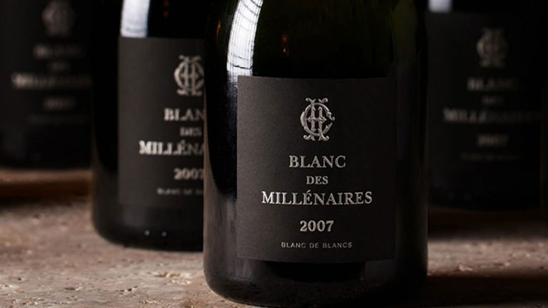 Lire la suite à propos de l’article Blanc des Millénaires 2007 | Charles Heidsieck nous fait découvrir son champagne légendaire