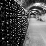 Myriade d’enchères : stars du vignoble et secrets de sommeliers