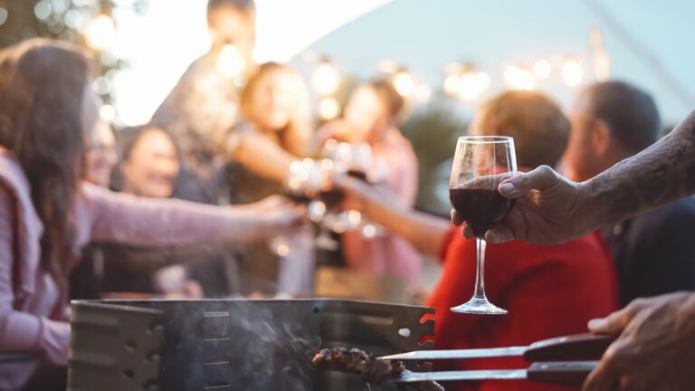 Lire la suite à propos de l’article Accords mets et vins : quels vins pour les barbecues ?