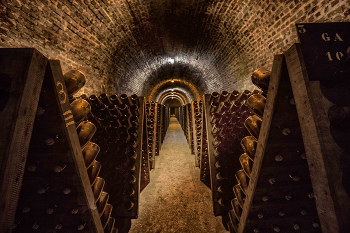 Bollinger iDealwine champagne vinothèque cave