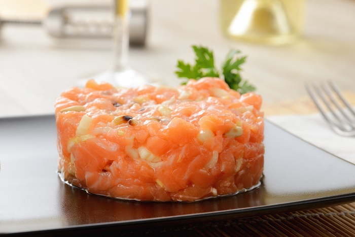 Les recettes de poisson et leurs accords mets et vins iDealwine tartare de saumon au citron vert et pomme granny