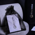 Dégustation de vin à l’aveugle : la chaussette, accessoire indispensable
