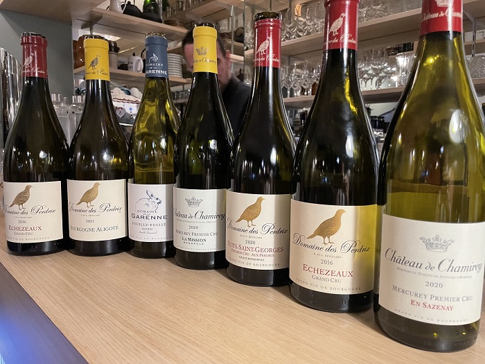 Diner-secret-Devillard-La-jolie-brochette-de-vins-des-domaines-de-la-famille-en-Bourgogne-2