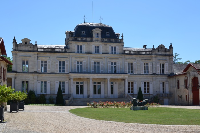 Le château Giscours - Margaux - Bordeaux - Médoc - iDealwine Le château Giscours Margaux Bordeaux Médoc iDealwine