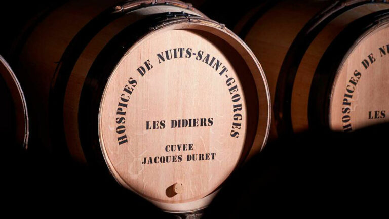 Lire la suite à propos de l’article Résultats de la 63ème vente des vins des hospices de Nuits-Saint-Georges : une lourde baisse