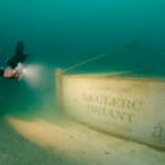 Quand les maisons de Champagne font vieillir leurs vins dans la mer