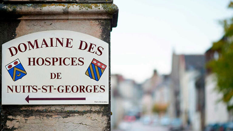 Lire la suite à propos de l’article iDealwine animera la vente aux enchères des vins des Hospices de Nuits-Saint-Georges