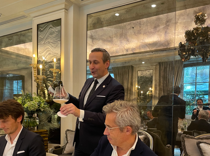 Xavier Thuizat Chef Sommelier de l’Hôtel de Crillon