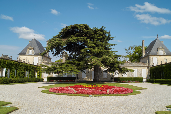 proprietaire chateau beychevelle