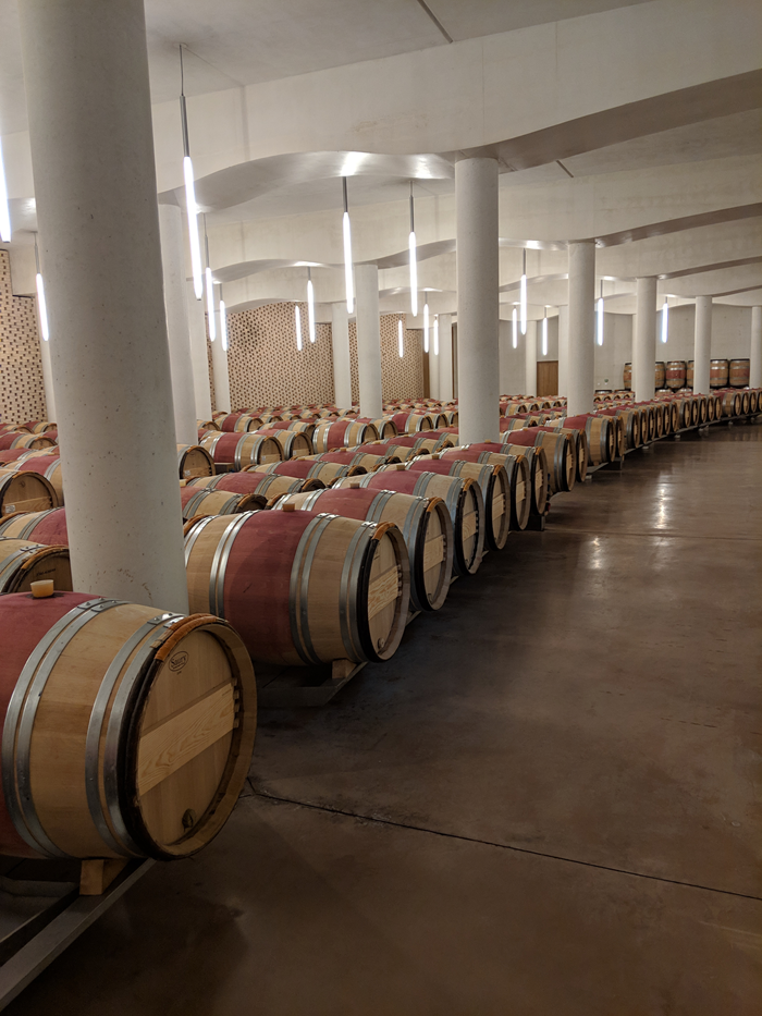 barriques cheval blanc