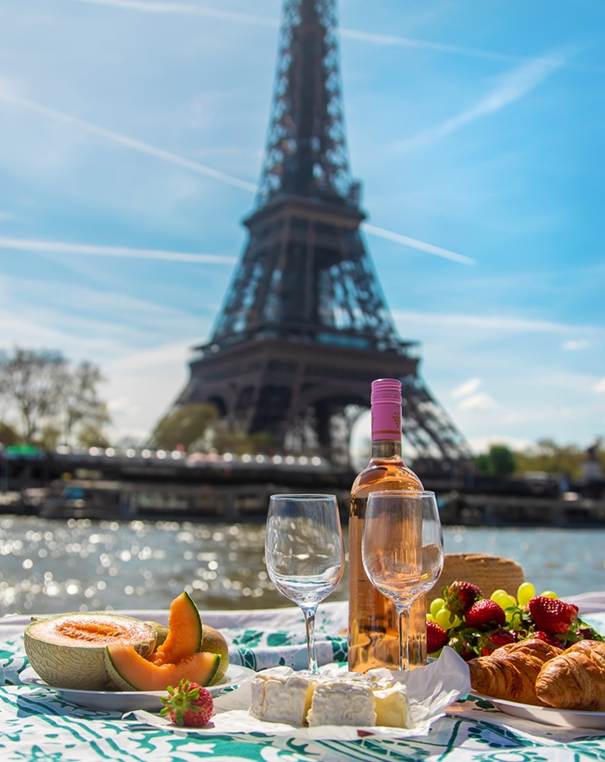 pays qui achète le plus de vin
consommation de vin france
rosé Paris
consommation de vin dans le monde