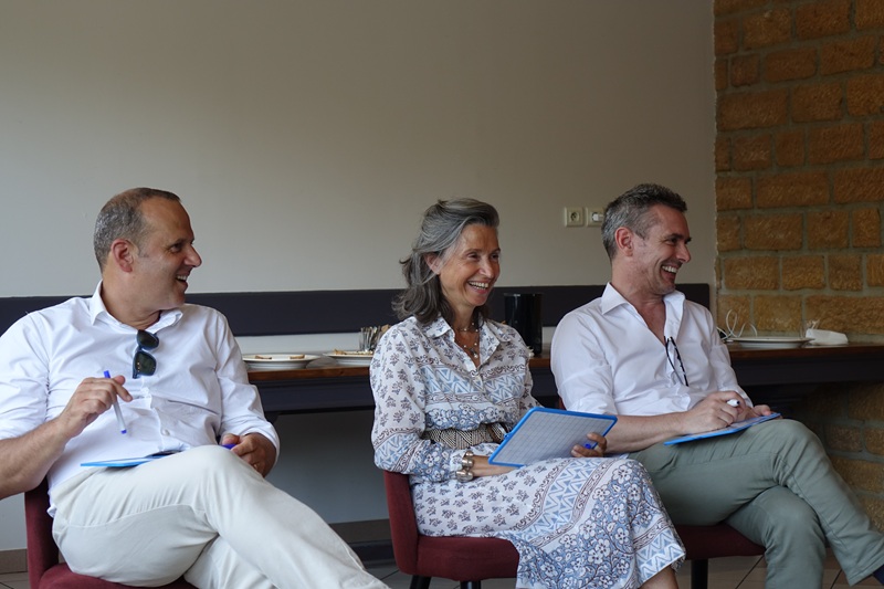 iDealwine dans les vignes associés