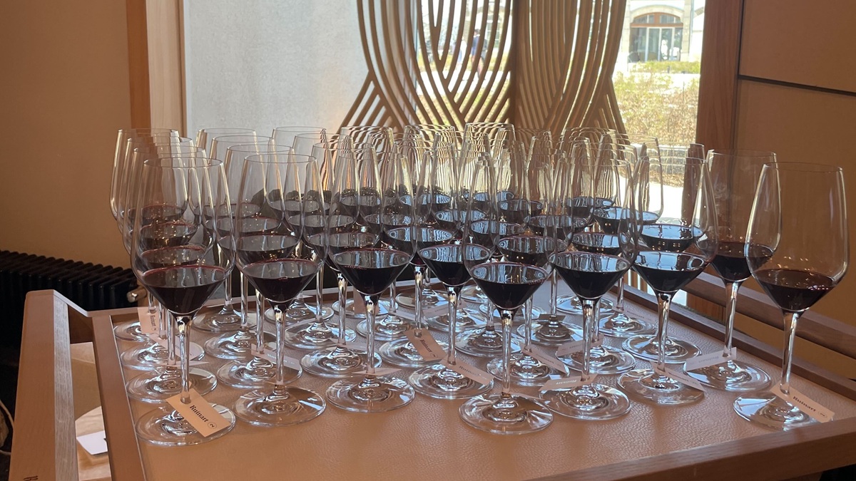 Lire la suite à propos de l’article Concours de dégustation entre étudiants chez Ruinart : l’ENSTA s’impose lors de l’Agro Tasting Challenge